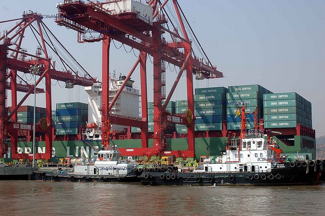 largest seaport in india