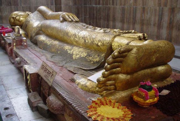 sleeping-statue-of-buddha
